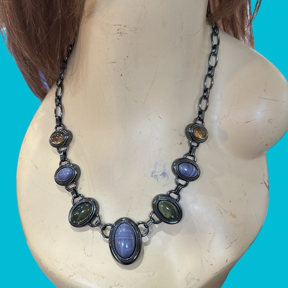 PURPLE BROWN‎ GREEN STONE NECKLACE